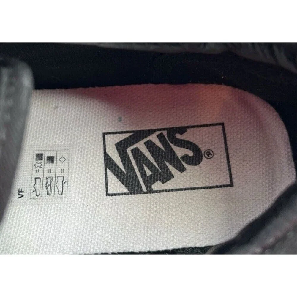 VANS SK8 HI Old Skool V Sneaker Size 1.5 Youth Kids All Black